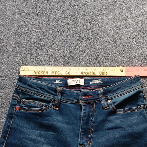 Jeans - Picture 5 of 6
